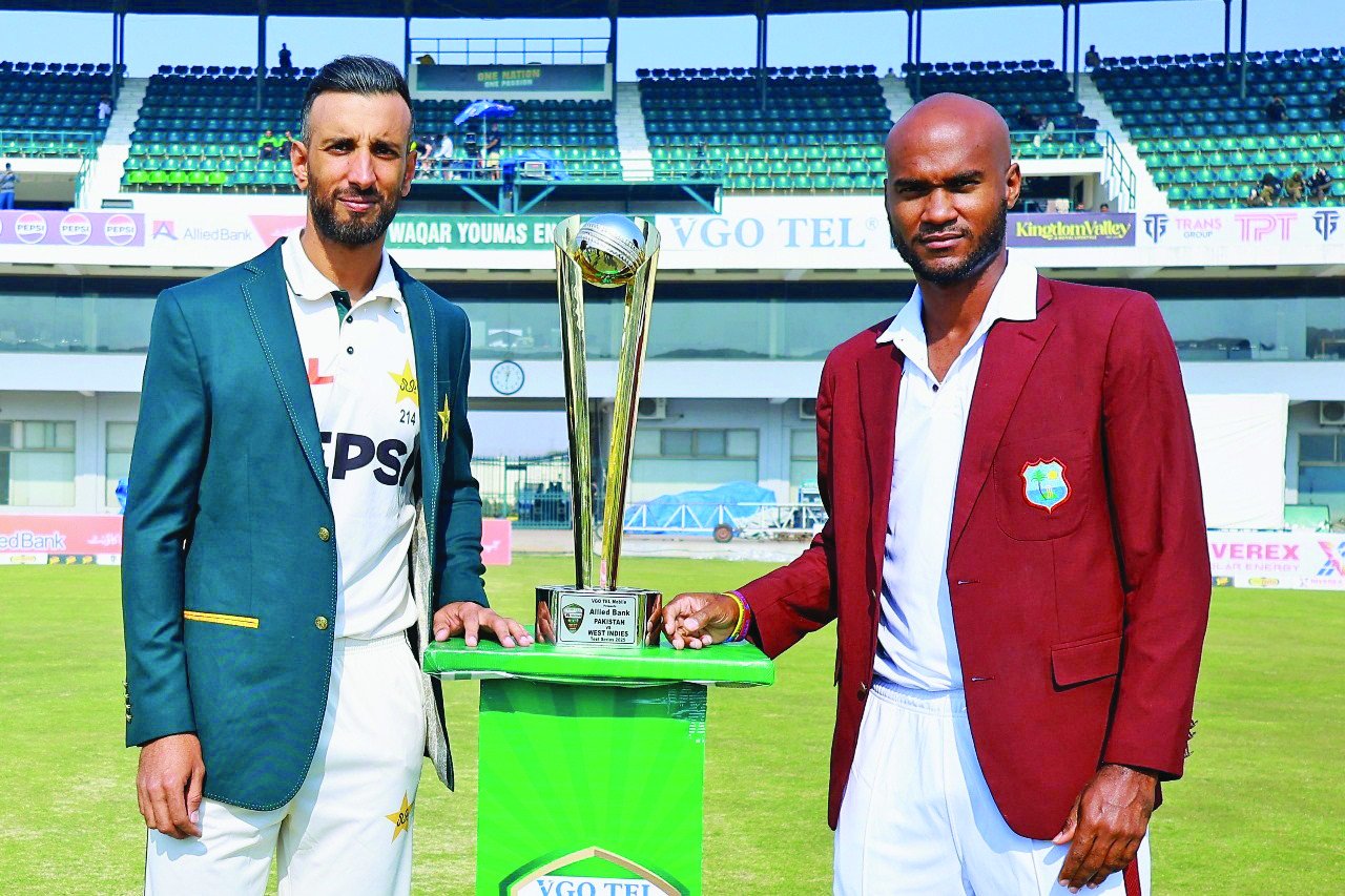 pakistan captain shan masood and west indies skipper kraigg brathwaite pose with the series trophy on the eve of multan test photo bcp