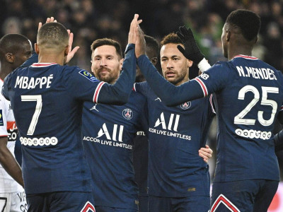 psg win but ligue 1 title celebrations put on hold psg win but ligue 1 title celebrations put on hold