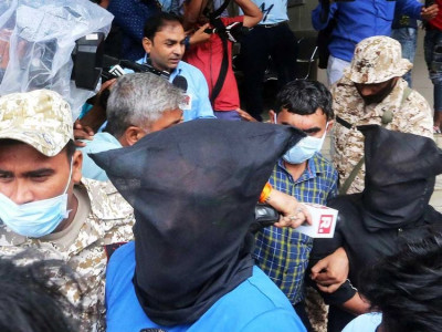 india bans islamic group pfi accuses it of terrorism