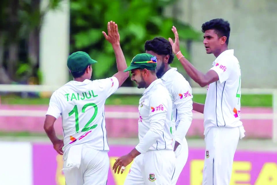 nahid rana celebrates with his teammates after dismissing mikyle louis photo afp