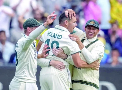 boland burst puts india under pressure