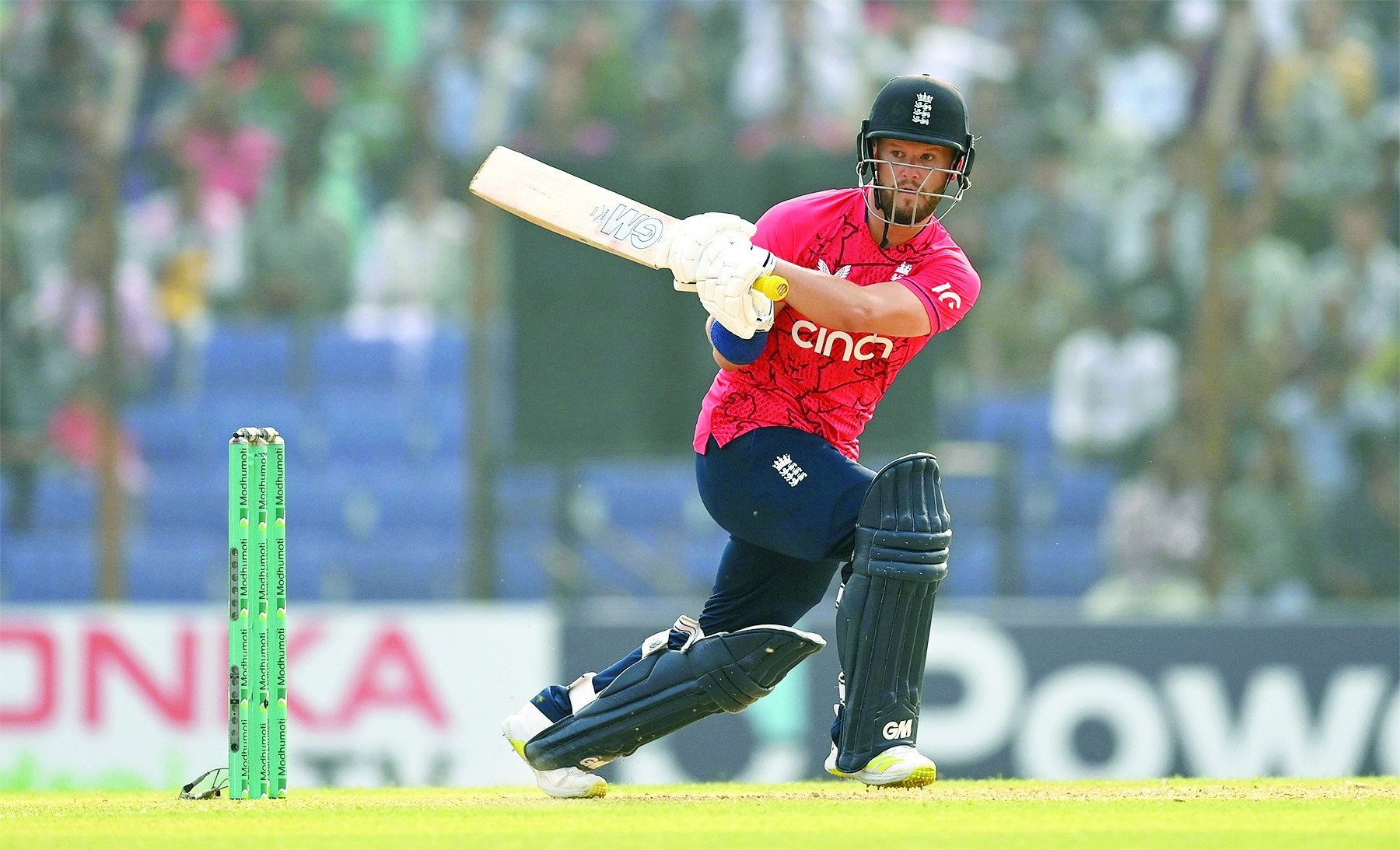 star batters ben duckett jonny baristow and other england cricketers were in contention to play hbl psl photo afp