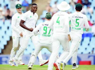 bosch s 81 early wickets hurt pak
