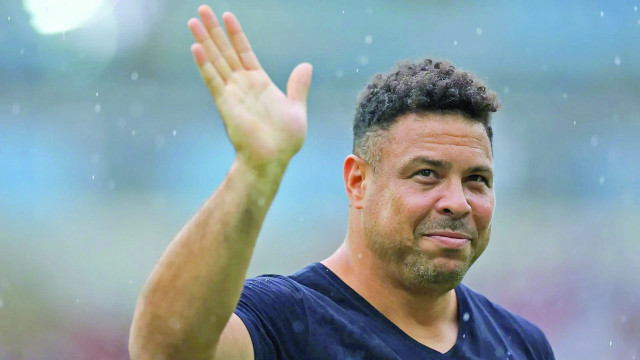 ronaldo keen to take the reins of brazilian football