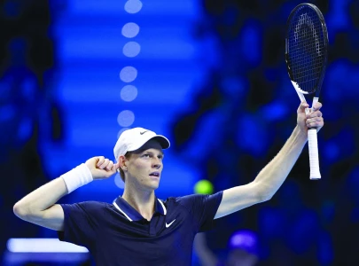 sinner downs fritz in atp finals