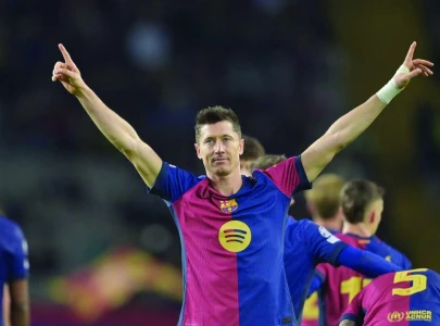 lewandowski leading barca ucl charge