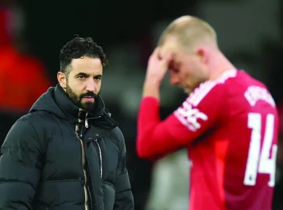 newcastle stun man utd at old trafford