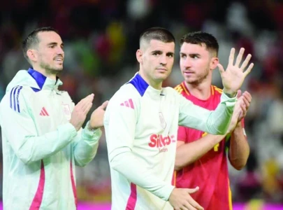 spain reach nations league quarters