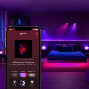 these philips hue lights can sync with your spotify playlist these philips hue lights can sync with your spotify playlist