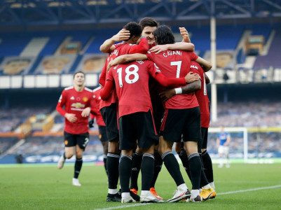 premier league boss says players must follow rules on celebrations