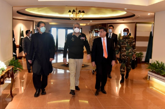 pm imran visits isi headquarters in islamabad photo pm office