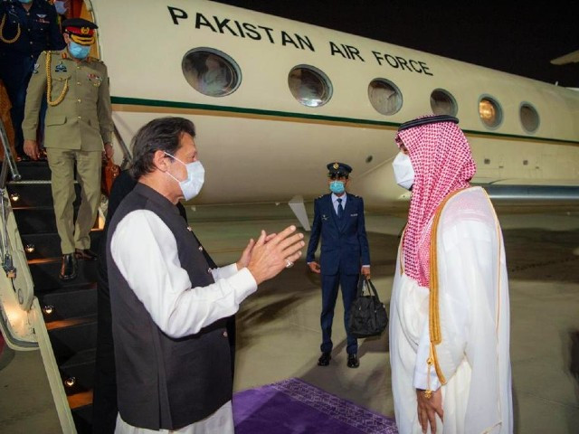 prime minister imran khan was given a warm reception by saudi crown prince mohammad bin salman upon his arrival at king abdulaziz international airport of jeddah photo pmo