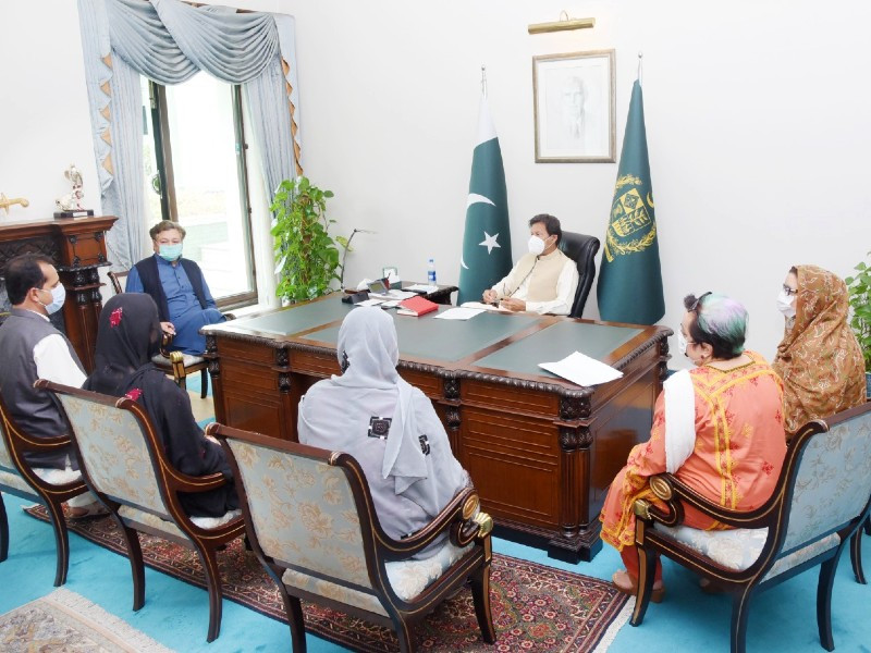 prime minister imran khan meets a three member delegation representing the families of the missing persons in islamabad on march 18 2021 photo twitter shireenmazari1