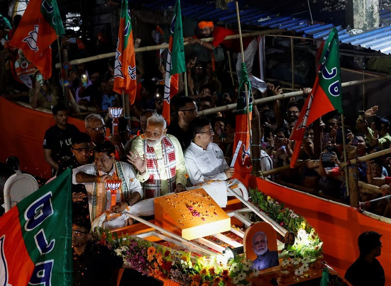 india s prime minister narendra modi during a roadshow as part of an election campaign in kolkata india may 28 2024 photo reuters