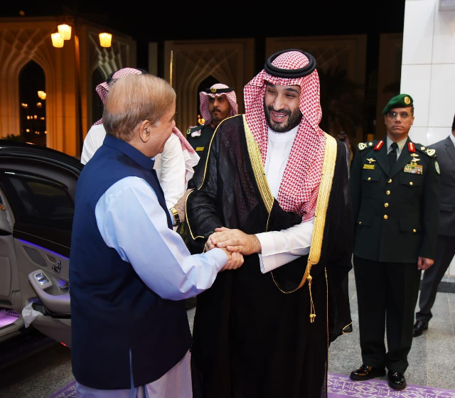 PM Shehbaz, Crown Prince MBS hold talks in Riyadh