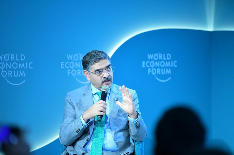 caretaker pm anwaarul haq kakar expressing his views at the trade tech s trillion dollar promise session of the wef in davos on january 17 2024 photo pid