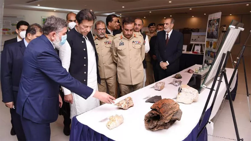 prime minister imran khan getting briefed during his visit to suparco photo radio pakistan prime minister imran khan getting briefed during his visit to suparco photo radio pakistan