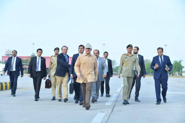 in this file photo prime minister shehbaz sharif visits peshawar mor metro bus station at 7 00 am to review the on ground progress on april 14 2022 photo twitter pmo in this file photo prime minister shehbaz sharif visits peshawar mor metro bus station at 7 00 am to review the on ground progress on april 14 2022 photo twitter pmo