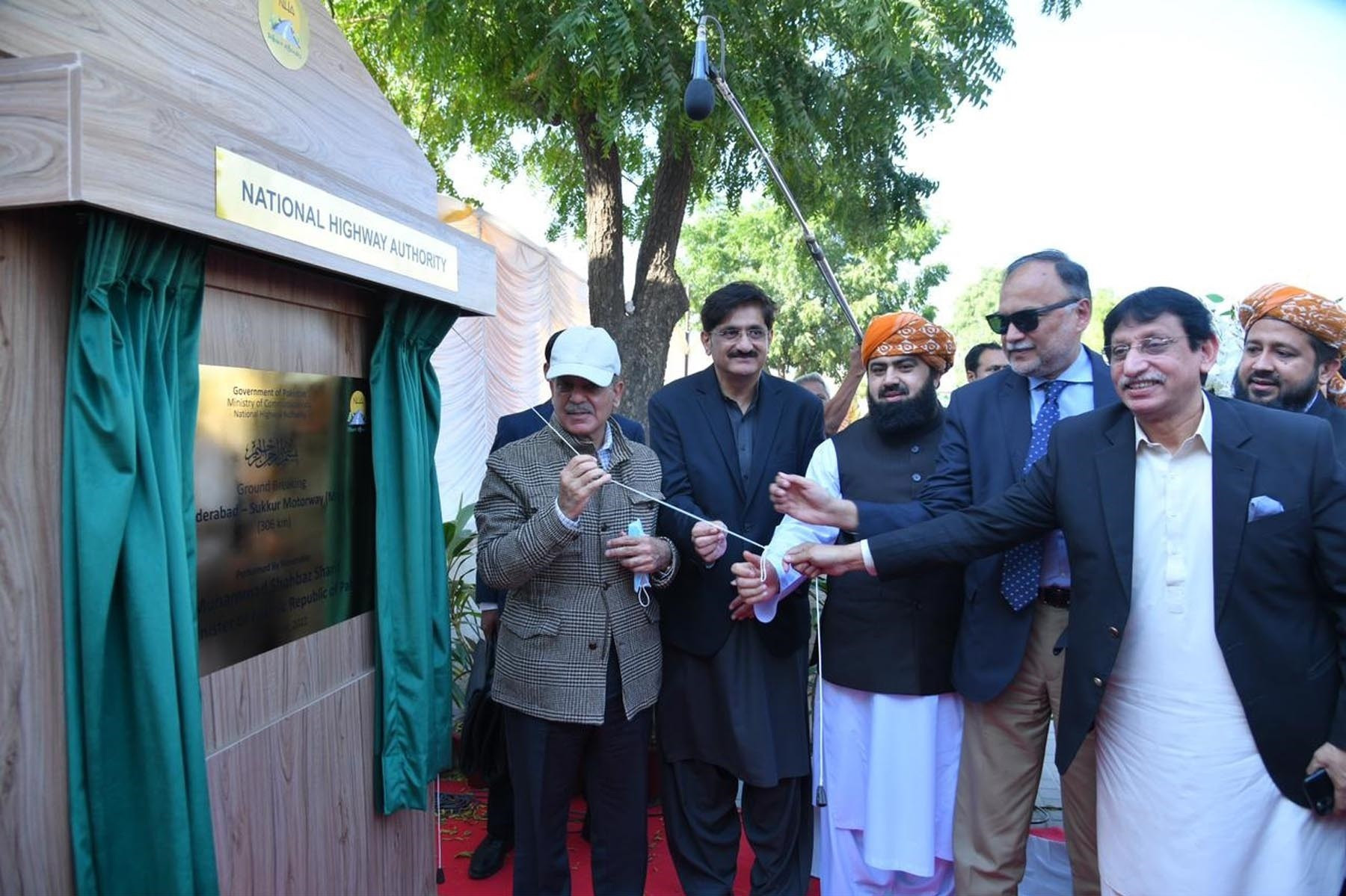 prime minister shehbaz sharif unveils the plaque of the hyderabad sukkur motorway in hyderabad photo pid