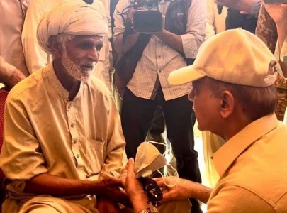 pm hails smooth distribution of free flour