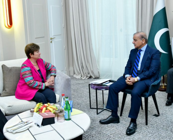pakistan sets sights on stop gap imf deal pakistan sets sights on stop gap imf deal