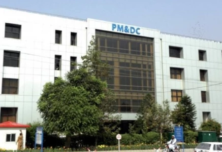 foreign graduates left in limbo as pmdc s new rules unleash confusion chaos foreign graduates left in limbo as pmdc s new rules unleash confusion chaos