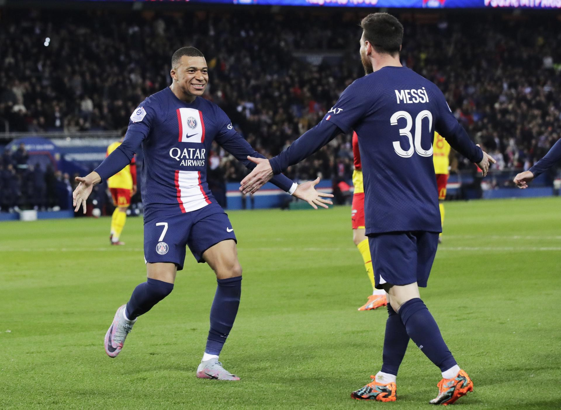 Messi stunner pushes PSG closer to Ligue 1 title