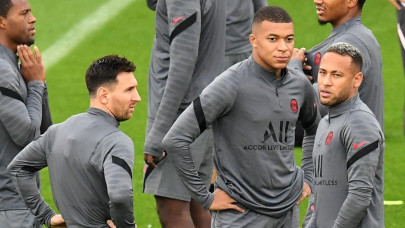 it will take time for attacking trio to shine says psg coach it will take time for attacking trio to shine says psg coach