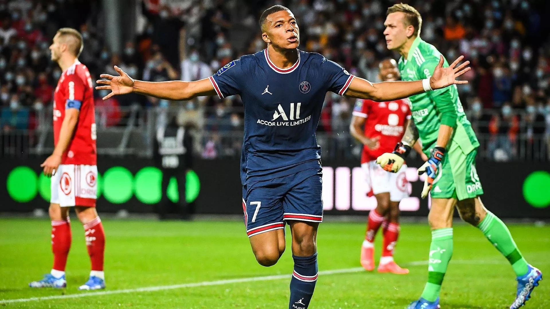 mbappe on target as psg win without messi and neymar mbappe on target as psg win without messi and neymar