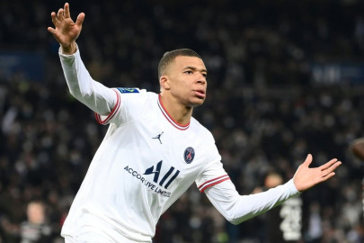 mbappe gives psg late win over rennes