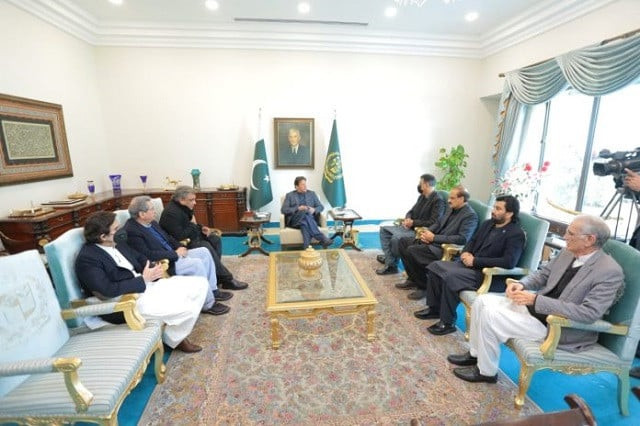 pm orders pti s structure strengthened ahead of lg polls pm orders pti s structure strengthened ahead of lg polls