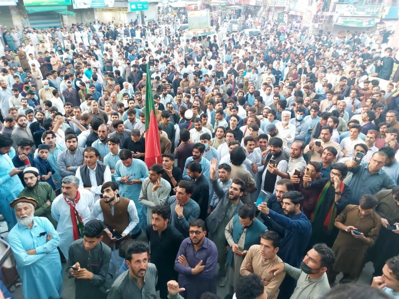 PTI protesters pour out onto streets nationwide