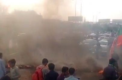 imran attack islamabad pindi highway blocked by pti protesters imran attack islamabad pindi highway blocked by pti protesters