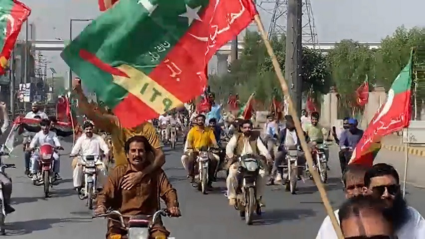 pti stages rally in support of march on capital