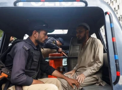 dozens detained as pti activists protest against imran s arrest dozens detained as pti activists protest against imran s arrest