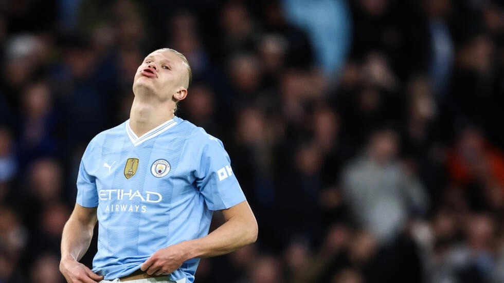 high intensity manchester city s star striker erling haaland may not play the fa cup semifinal against chelsea the reason behind his injury was not revealed photo afp