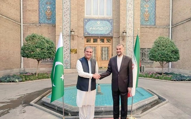 foreign minister shah mahmood qureshi pictured with iranian counterpart hussein amir abdollahian in tehran on october 26 2021 photo twitter smqureshipti foreign minister shah mahmood qureshi pictured with iranian counterpart hussein amir abdollahian in tehran on october 26 2021 photo twitter smqureshipti