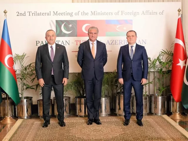 foreign minister of pakistan turkey and azerbaijan standing together in islamabad after a tri lateral meeting photo mofa foreign minister of pakistan turkey and azerbaijan standing together in islamabad after a tri lateral meeting photo mofa