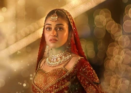 women on screen women in chains