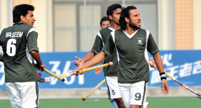 shaky beginning for greenshirts