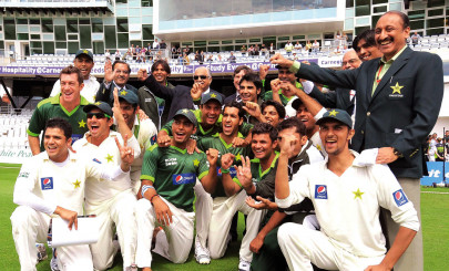 pakistan end 15 year aussie drought