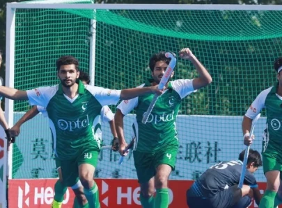 pakistan edge past japan in asian hockey event