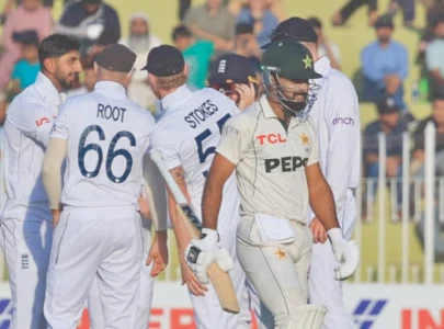 smith late wickets rescue eng in pindi test smith late wickets rescue eng in pindi test