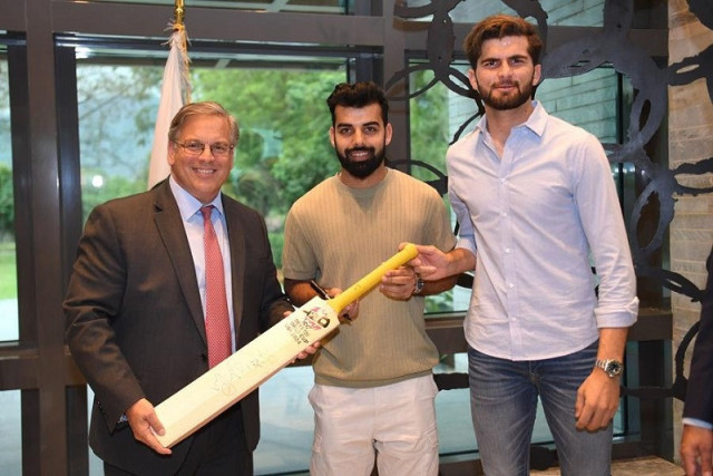 the pakistani cricket team presenting ambassador blome with a signed cricket bat photo express the pakistani cricket team presenting ambassador blome with a signed cricket bat photo express
