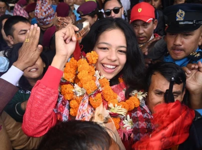 nepal s paralympic medallist gets hero s welcome