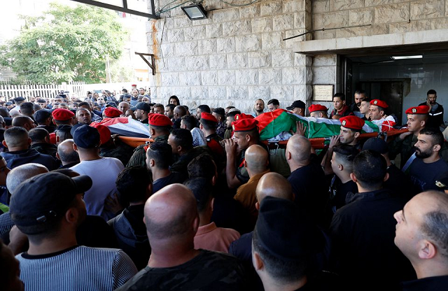 Photo of Two Palestinians shot dead in latest West Bank flare-up