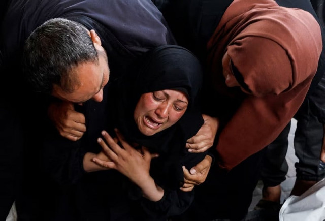 israeli tanks push back in northern gaza warplanes hit rafah say residents