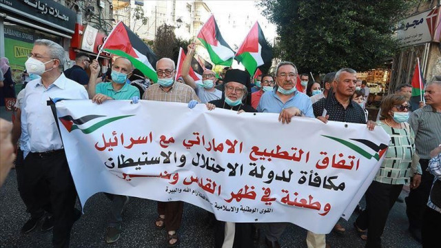 thousands of palestinians gather to protest the deal between uae and israel to normalise ties photo aa thousands of palestinians gather to protest the deal between uae and israel to normalise ties photo aa