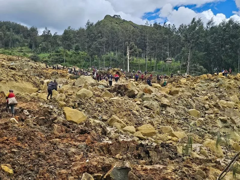 ethiopia landslide claims 55 lives say local officials