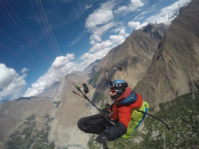 european paraglider sets new world record in skardu european paraglider sets new world record in skardu